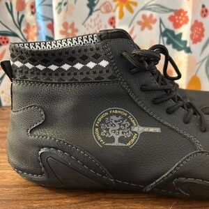 Men’s Handmade Leather Soft Nonslip Shoes Black Size 14/ EU 48 Fleece Lined Boot